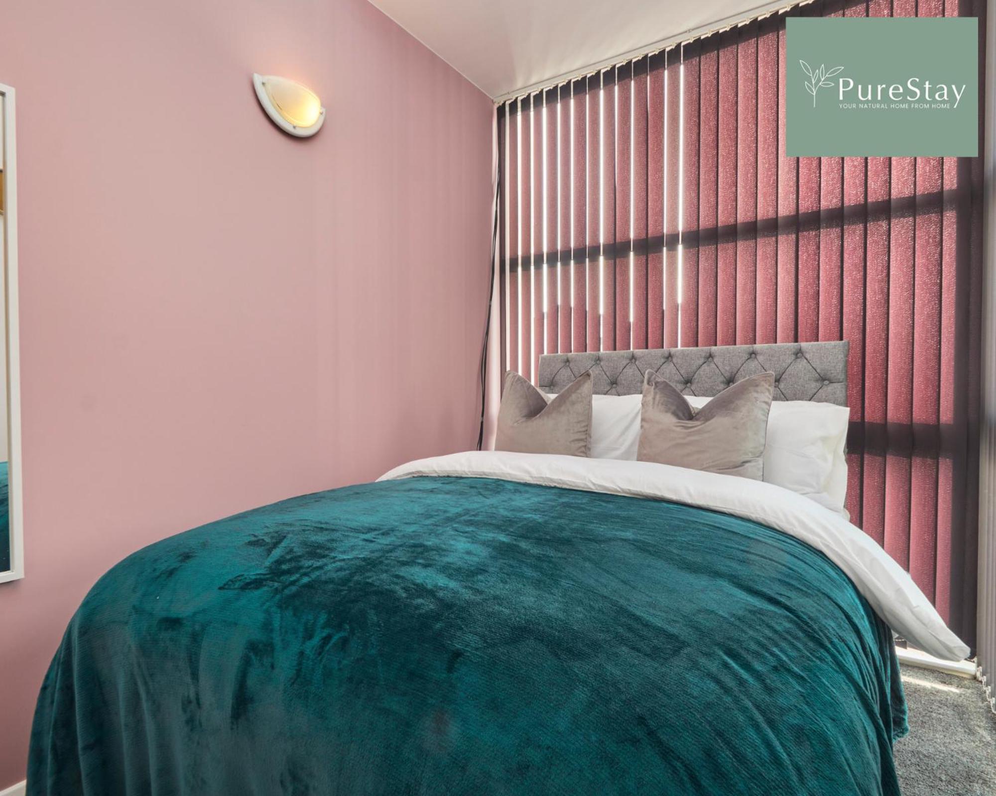 Superb House Manchester Near Etihad With Free Parking Sleeps 8 מראה חיצוני תמונה