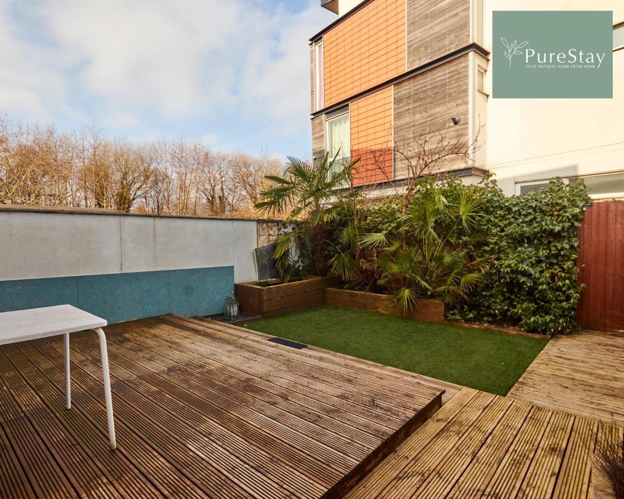 Superb House Manchester Near Etihad With Free Parking Sleeps 8 מראה חיצוני תמונה